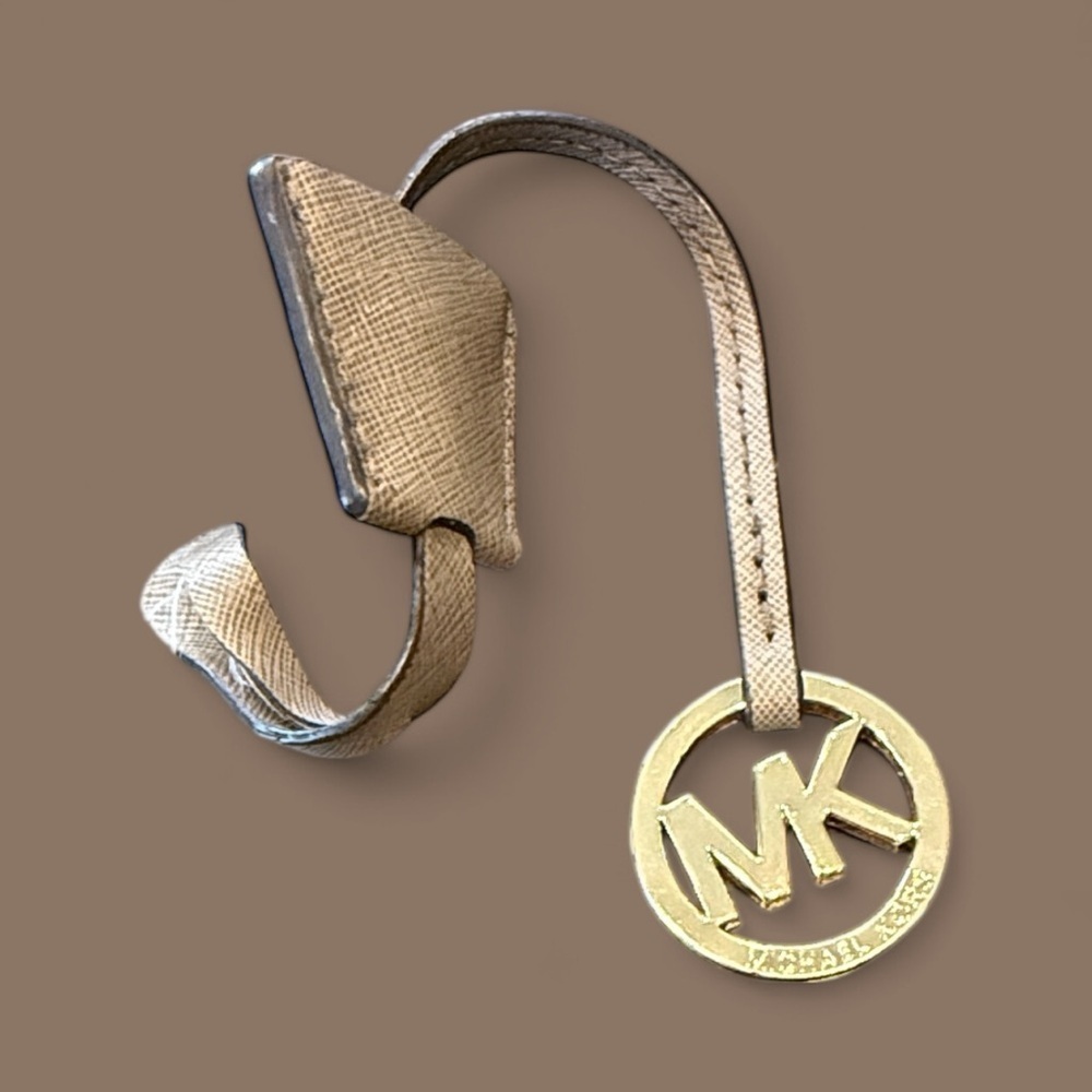 Michael Kors Gold and Brown Key Holder small bag tag MK charm designer signature - Picture 5 of 5